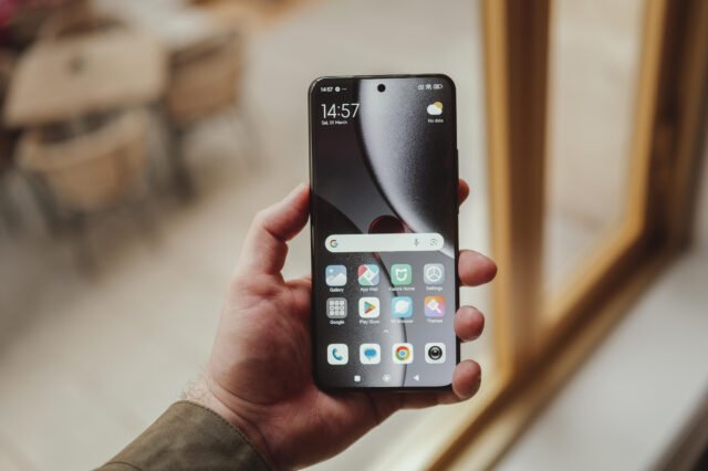 1741056108_xiaomi-15-ultra-review-lanxon-10.jpg