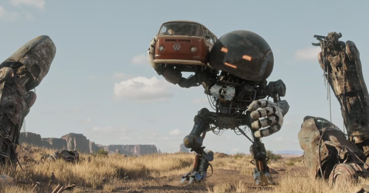 A-Giant-Robot-Carrying-A-Van-in-The-Electric-State-e1742477029191.jpg