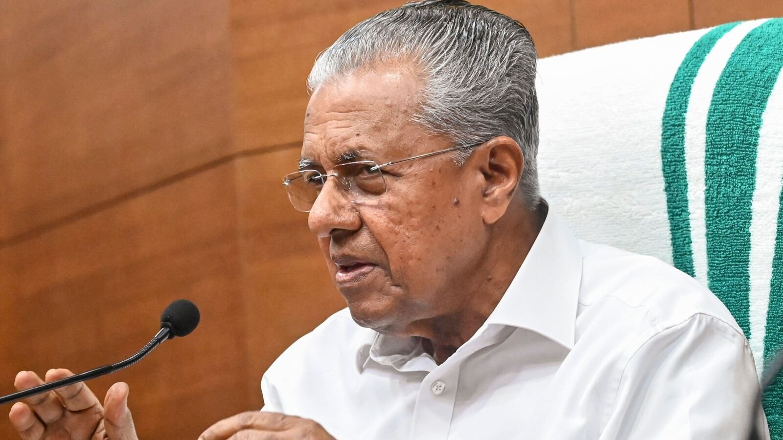 Kerala-Chief-Minister-Pinarayi-Vijayan-reported-th_1743343934250_1743344054830.jpg