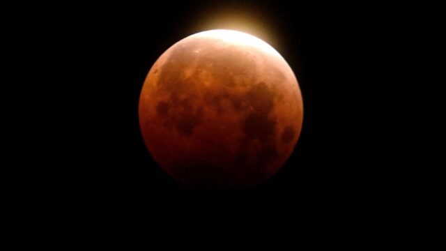 Total-Lunar-Eclipse-0_1741840078369_1741859163586.jpg