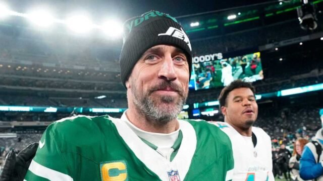adam-schefter-seems-fed-aaron-rodgers-situation.jpg