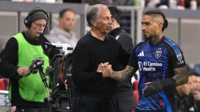 bruce-arena-gets-earthquakes-off-flying-mls-start.jpg