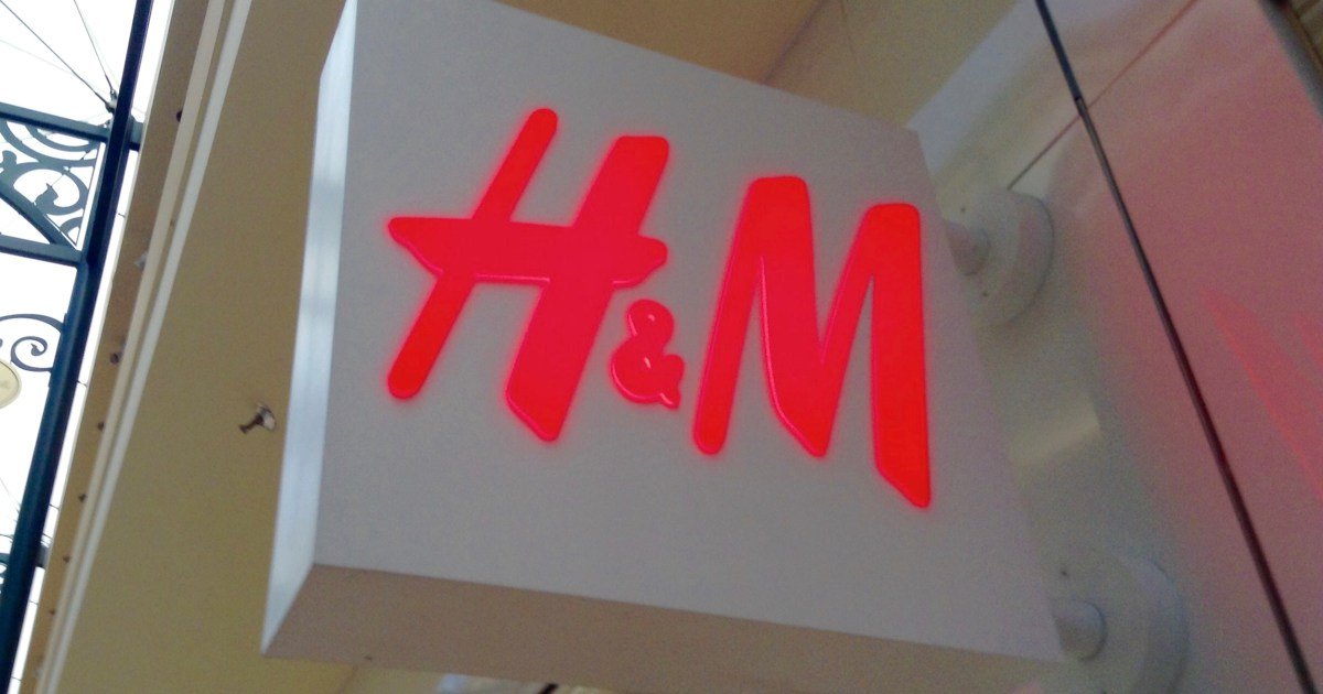 h-and-m-store.jpg