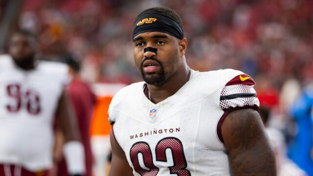jonathan-allen-signing-gives-vikings-identity-2025.jpg