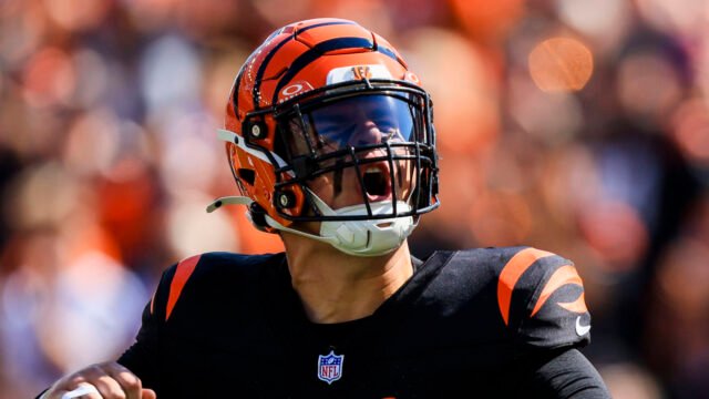 nfl-insider-reveals-ridiculous-trey-hendrickson.jpg