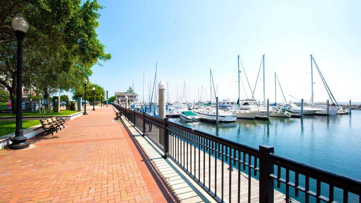 pensacola-gettyimages-1162811333.jpg