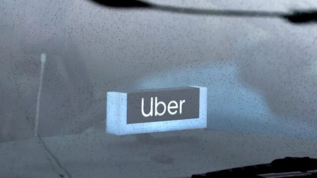 ride_share_uber_gig_workers_01092024_AP-AP24009051257840.jpg