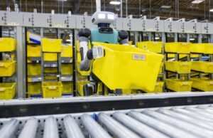 Az Amazon nagy nyaralási terve? Egy új jelentés szerint 600 000 emberi dolgozót robotokra cserélnek