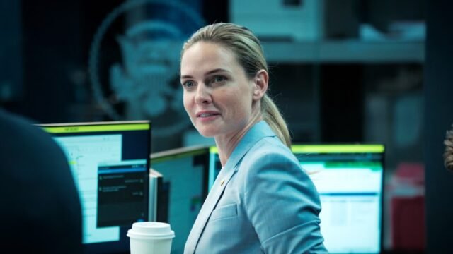 rebecca-ferguson-smiling-at-a-co-working-in-a-house-of-dynamite.jpg