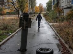 Donbászban az ukrán csapatok a végtelen orosz támadások ellen küzdenek