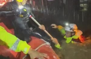 Tajvan a trópusi vihar közeledtével evakuálja az árvíz miatt rekedt lakosokat