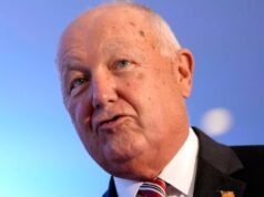 Az Egyesült Államok nagykövete nehezményezi, hogy beavatkozik a külpolitikai választási politikába, de Trump úgy tűnik, nem bánja ezt