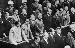 80 évvel azután, hogy a nácikat háborús bűnök miatt bíróság elé állították, az iratok elérhetők az interneten, hogy mindenki megtekinthesse