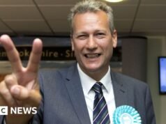 Hogyan tárták fel a WhatsApp üzenetei a volt reformpolitikus oroszbarát kenőpénzeit