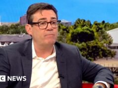 Andy Burnham nem hajlandó kizárni Starmer kihívását