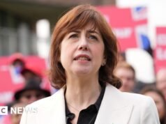 A Munkáspártnak ragaszkodnia kell az adózási kiáltványokhoz, mondja a helyettes vezető