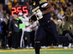 Missouri Football Week 13 Bowl Előrejelzések: Mizzou vissza a legjobb 25 szavazásban