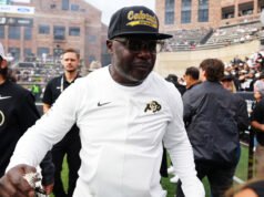 Marshall Faulk elhagyja Deion Sanders személyzetét, és elvállalja a vezetőedzői munkát