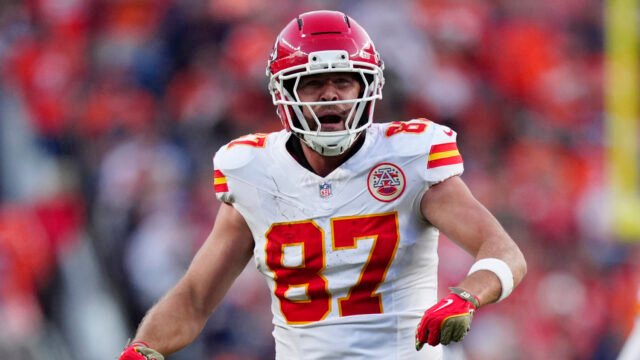 chiefs-travis-kelce-knows-he-answer-big-question.jpg