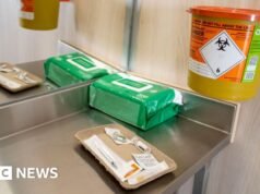 Az Egyesült Királyság kormánya nem módosítja a törvényt a több kábítószer-fogyasztó helyiségről