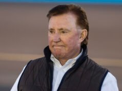 A NASCAR-bizottság „hülye vörösnyakúnak” nevezte Richard Childresst