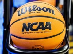 Az NCAA nem engedi, hogy a sportolók vagy az atlétikai osztályok alkalmazottai profi sportokra fogadjanak szerencsejáték-botrányok közepette