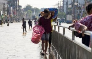 Növekszik a halottak száma, több százan eltűntek, miközben Indonézia, Srí Lanka és Thaiföld küzd az árvíz áldozataiért
