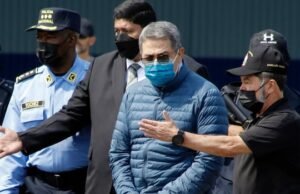 360 tonna kokain kereskedelméért elítélt volt hondurasi elnök Trump kegyelmét követően szabadult a börtönből