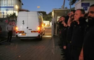 Izrael azt állítja, hogy a Hamasz átadása után törvényszéki orvosszakértői vizsgálatra vitték őket