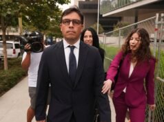 Matthew Perry túladagolási ügyben orvost 2-1/2 év börtönre ítéltek