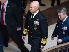 Az amerikai hadsereg csapást mér egy másik hajóra, négy embert megölve, miközben megkezdődik az első támadás vizsgálata