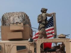 Szíriában 5 embert tartóztattak le az amerikai és szíriai katonai konvoj lesből való gyanúja miatt