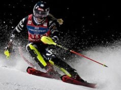Mikaela Shiffrin zsinórban a 4. szlalomot nyerte az olimpiai szezonban, miközben a riválisok elbuktak az éjszakai versenyen