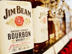 A bourbongyártó Jim Beam leállítja a kentuckyi termelést a folyamatos kereskedelmi feszültségek közepette