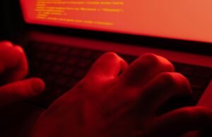 Oroszbarát hackercsoport vállalta a felelősséget a francia posta elleni DDoS-támadásért