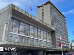 A plymouthi tanács megerősítette a választások folytatását, de Exeter bizonytalan