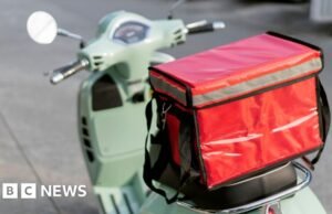 Az Egyesült Királyság 60 kézbesítőt kitoloncol az illegális munkavégzés elleni küzdelem miatt