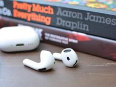 Az Apple AirPods 4 ANC-vel újra eladó 99 dolláros áron