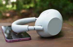 Az Apple iOS 26.3-as verziója bevezeti a proximity párosítást harmadik felek eszközeivel az EU-ban