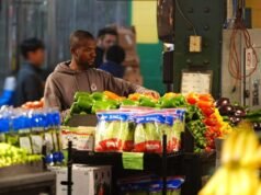 Az Egyesült Államok gazdasága meglepően erős, 4,3 százalékos éves ütemben bővül a harmadik negyedévben