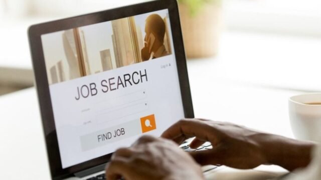 article_images-jobs_search_09102021_istock.jpg