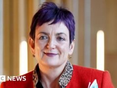 Az igazságügyi miniszter bizalmatlansági szavazással kell szembenéznie az ápolóbandák sorában