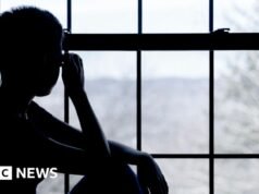 A gyermekszegénységi stratégia megígéri, hogy véget vetnek a panziókban élő gyerekeknek