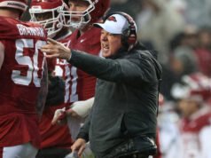 Miért úgy tűnik, hogy Bobby Petrino-Bill Belichick páros Észak-Karolinában bukásra ítéltetett