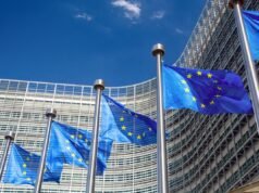 X 140 millió dolláros bírságot kapott az EU-tól