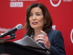 New York törvényt fogadott el, amely előírja, hogy a hirdetések felfedjék az AI-előadók használatát