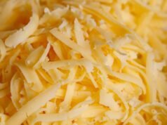 Több ezer reszelt sajt visszahívása lehetséges fémtöredékek miatt