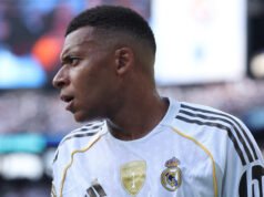 Kylian Mbappe ünnepel, miután megdöntötte Cristiano Ronaldo rekordját