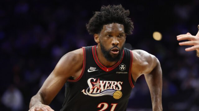 older-76ers-step-tyrese-maxey-win-over-pacers.jpg