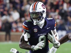 Ahhoz, hogy Arch Manninget jutalmazzák a fizetéscsökkentésért, Texasnak le kell szállnia WR Cam Colemanre